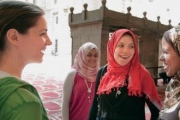 イスラムで37歳の男性と結婚した9歳の女の子がマジで可愛い（動画）